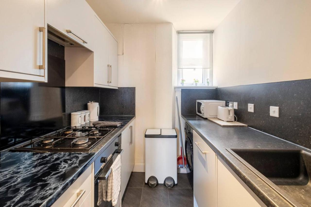 2 Bed Central Ness Apart - May Court Inverness Buitenkant foto