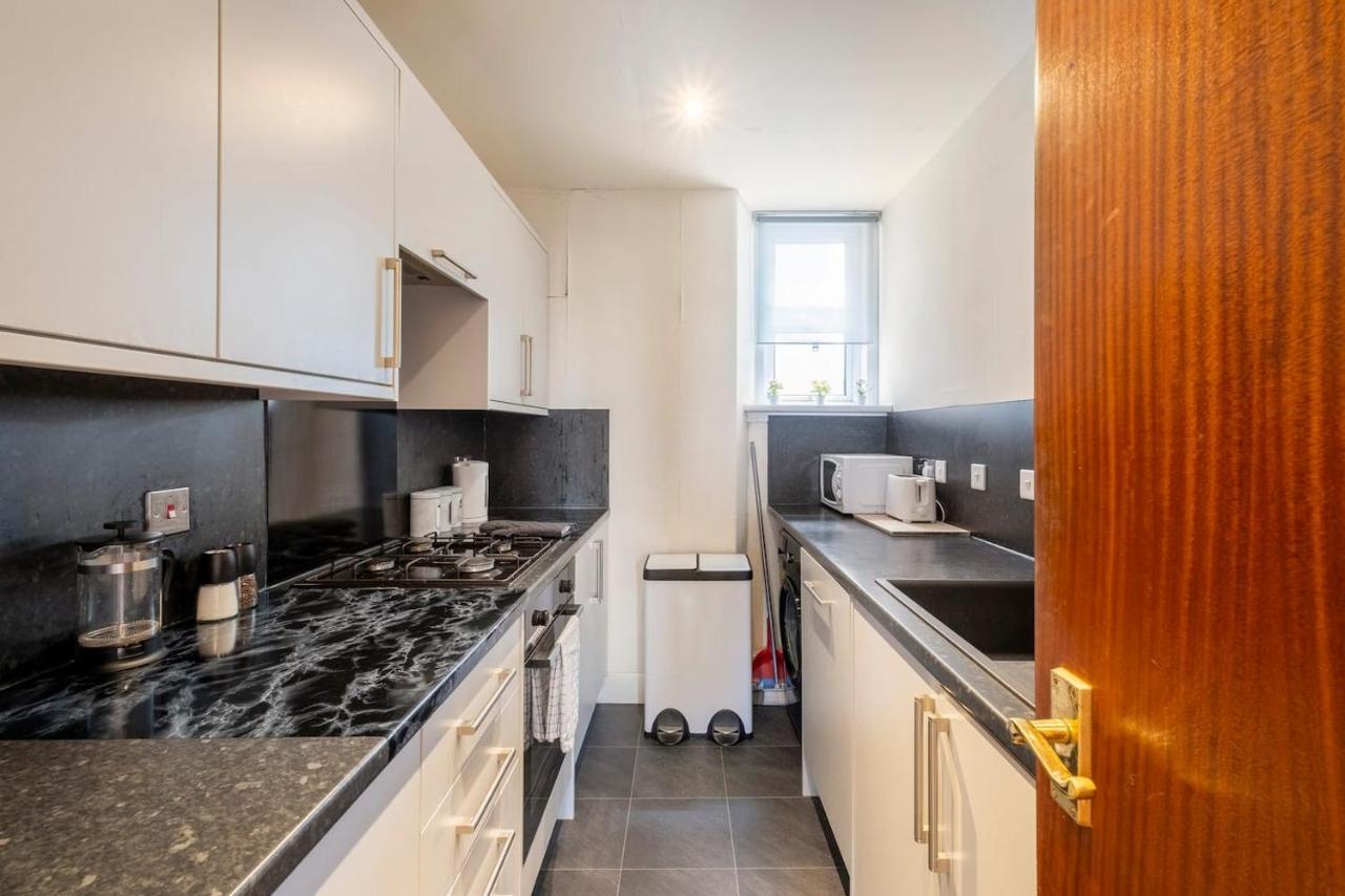 2 Bed Central Ness Apart - May Court Inverness Buitenkant foto